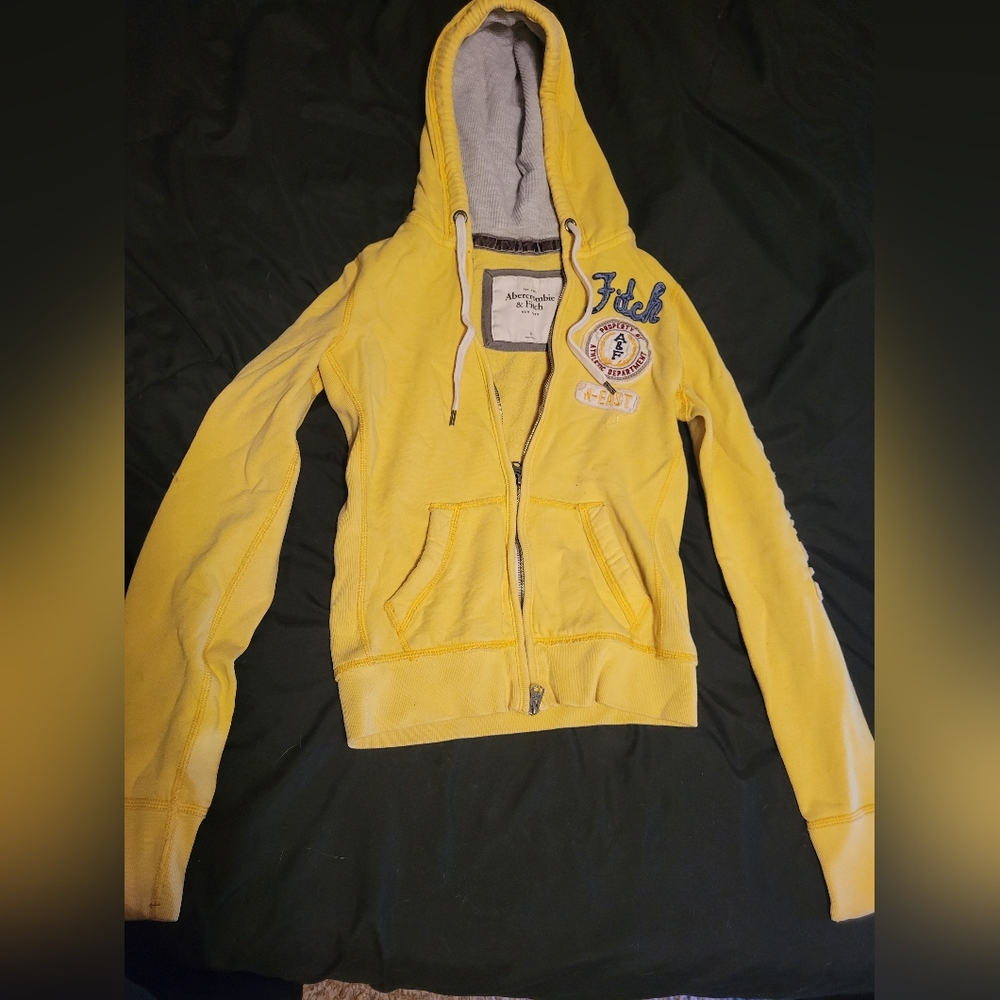 Abercrombie & fitch zip sweater
